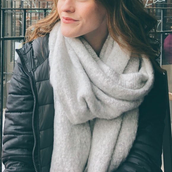 Only black puffer coat (S) - Picture 3 of 5